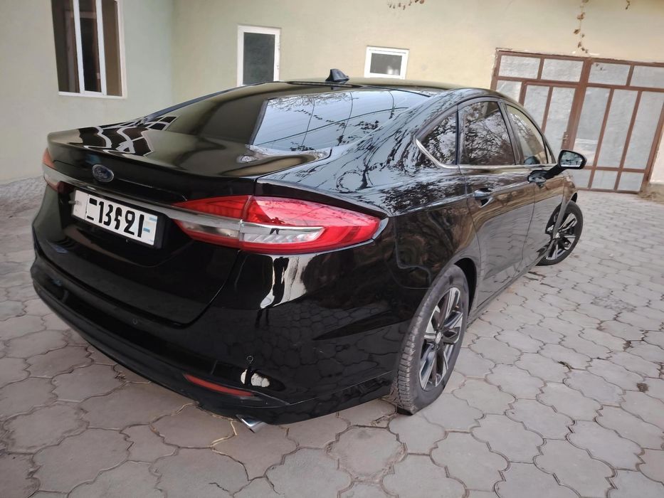 Ford Fusion Гибрид