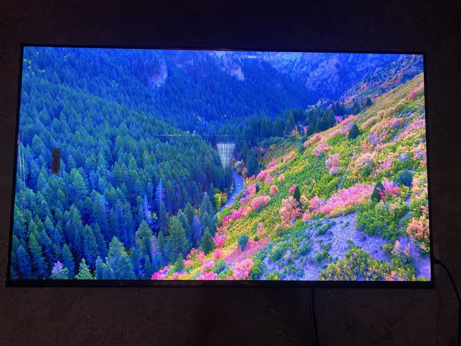 Televizor. MOONX SMART TV 43FHD.