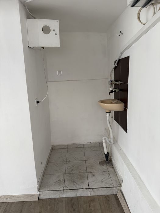 Дава се под наем Магазин в Пещера - 17 кв.м за 76.5 € - Снимка #5