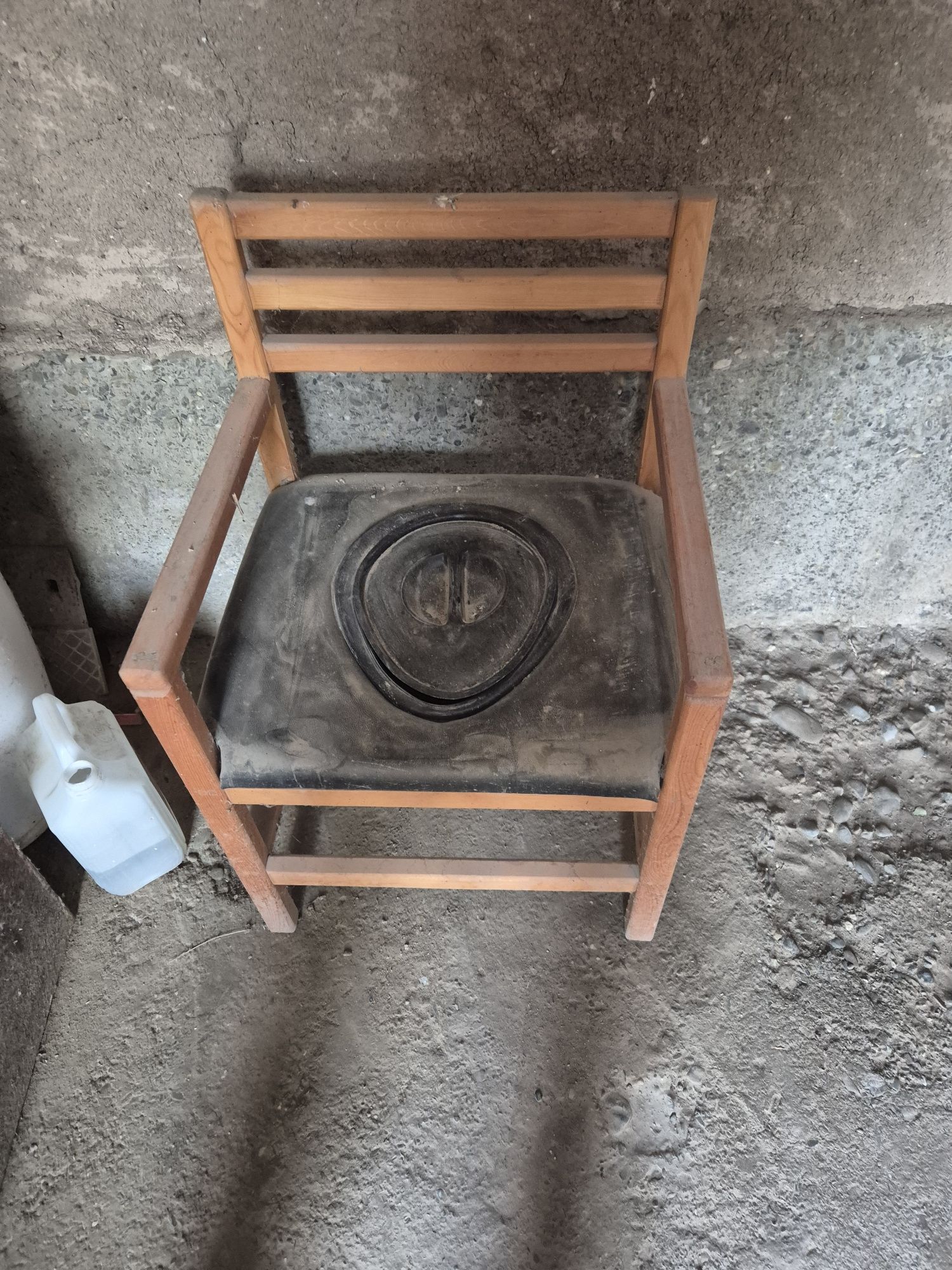 kerak odamga tekinga beriladi