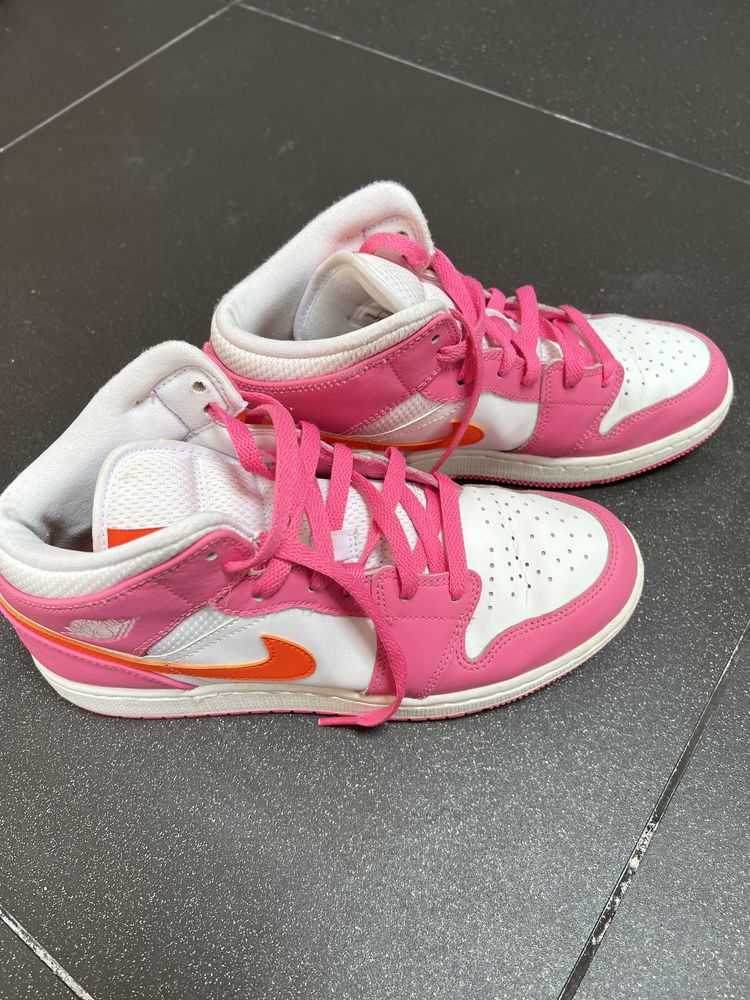 Air Jordan дамски маратонки