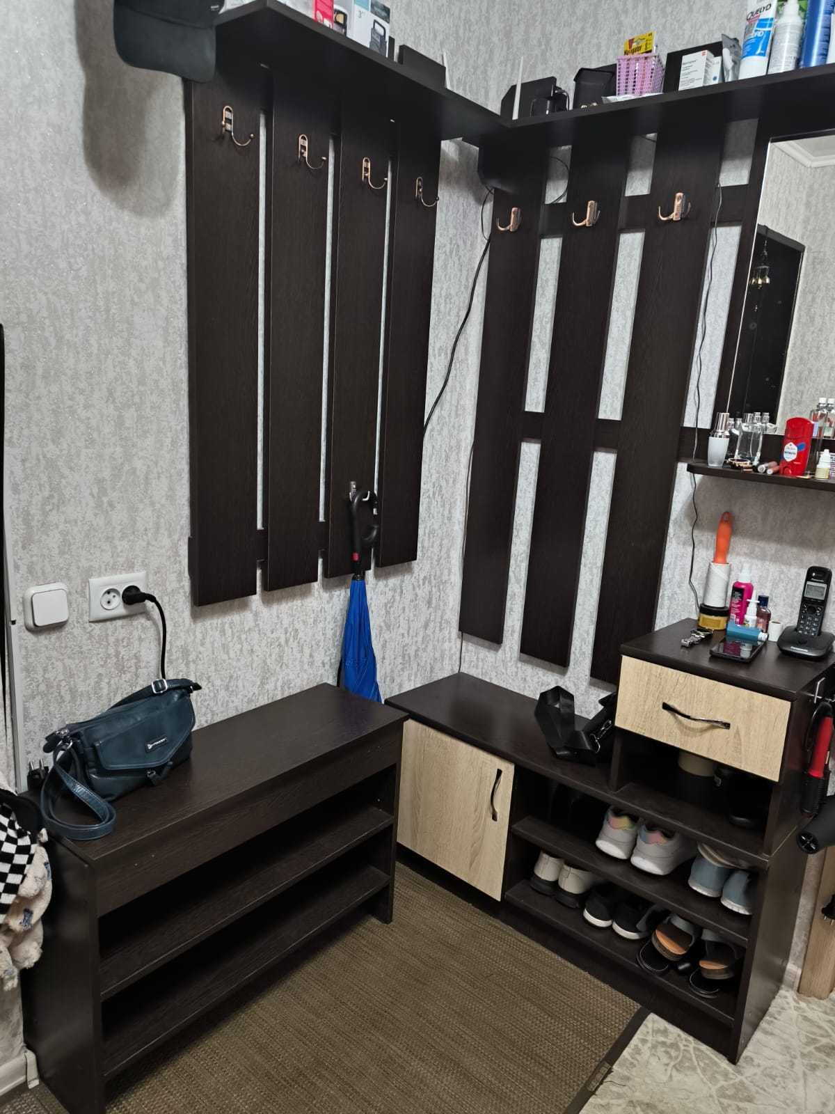 Продам прихожую б/у в отличном состоянии