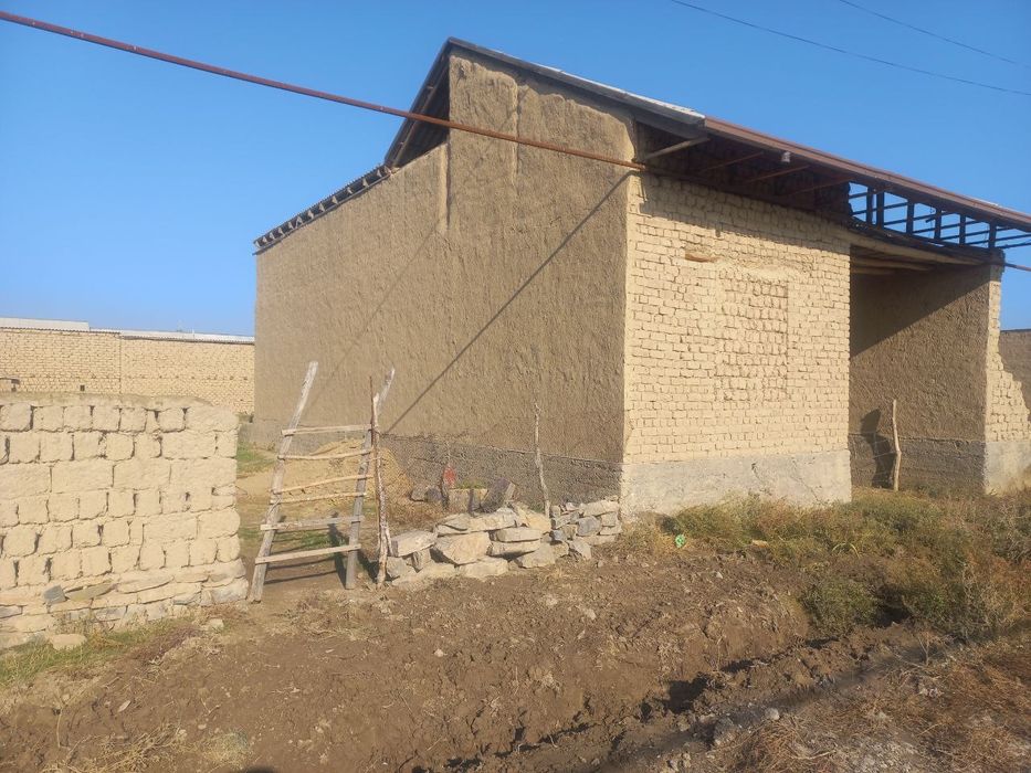 Участка сотилади