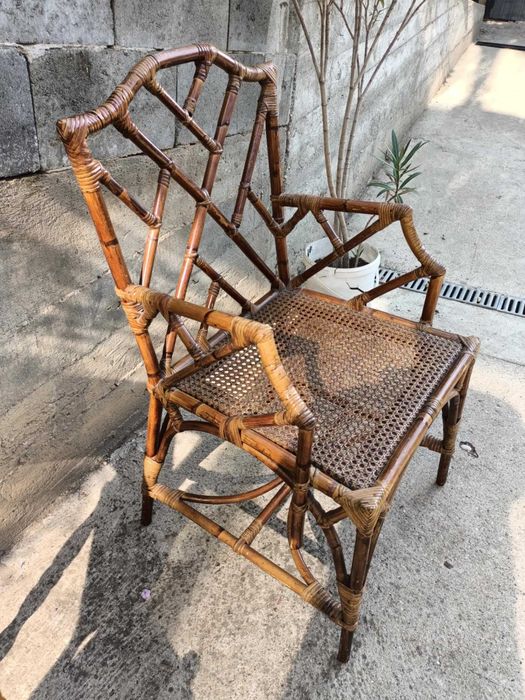 Scaun deosebit  din bambus
