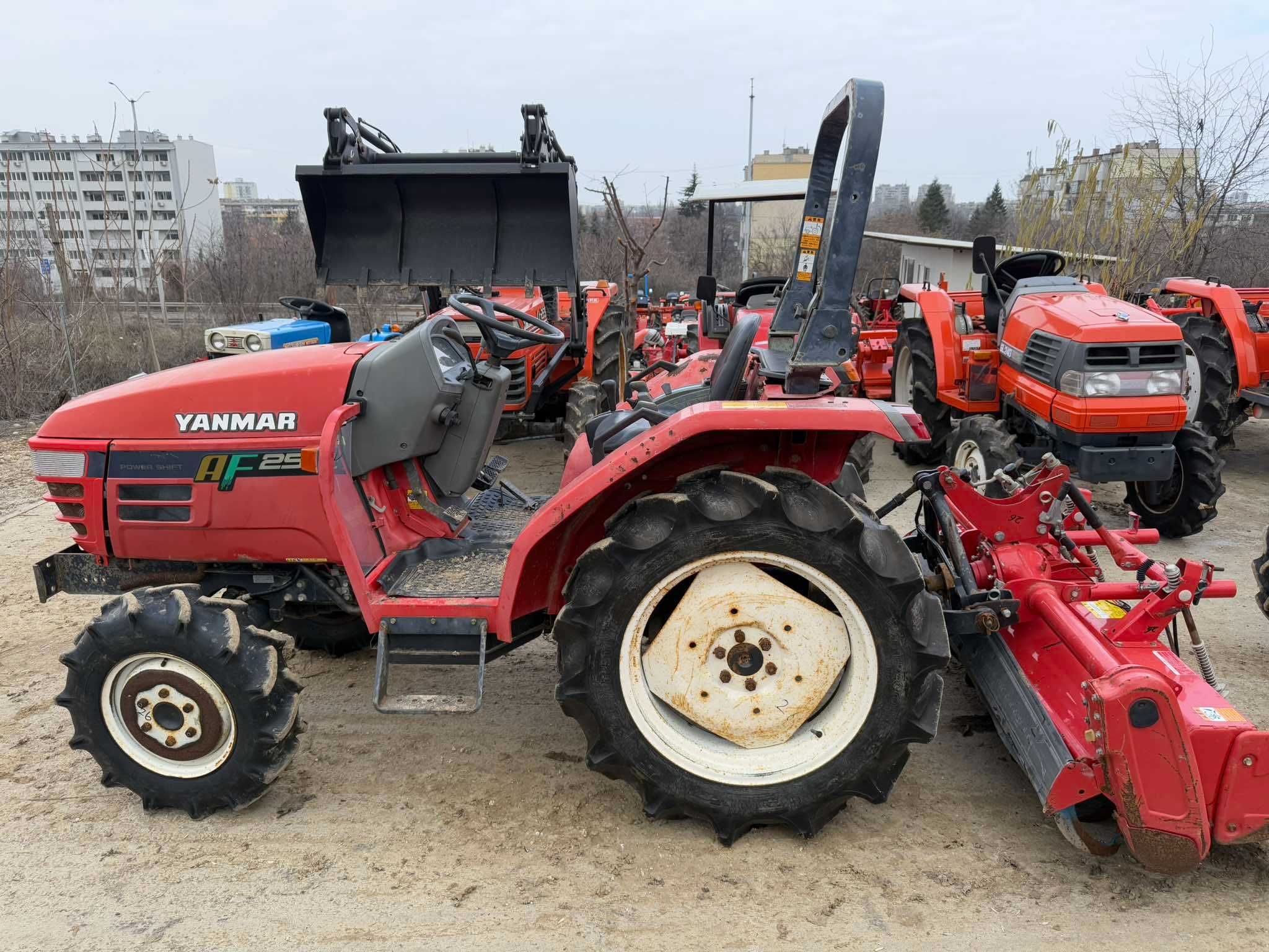Трактор YANMAR AF250 4x4