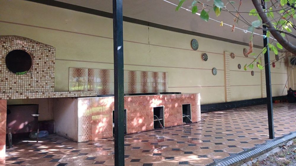 Uchastka sotiladi Bektemir Toshkent hovli