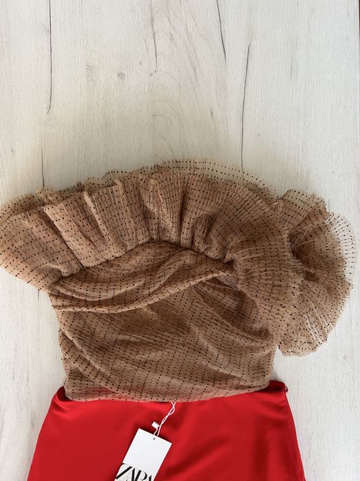 Ефектен топ ZARA