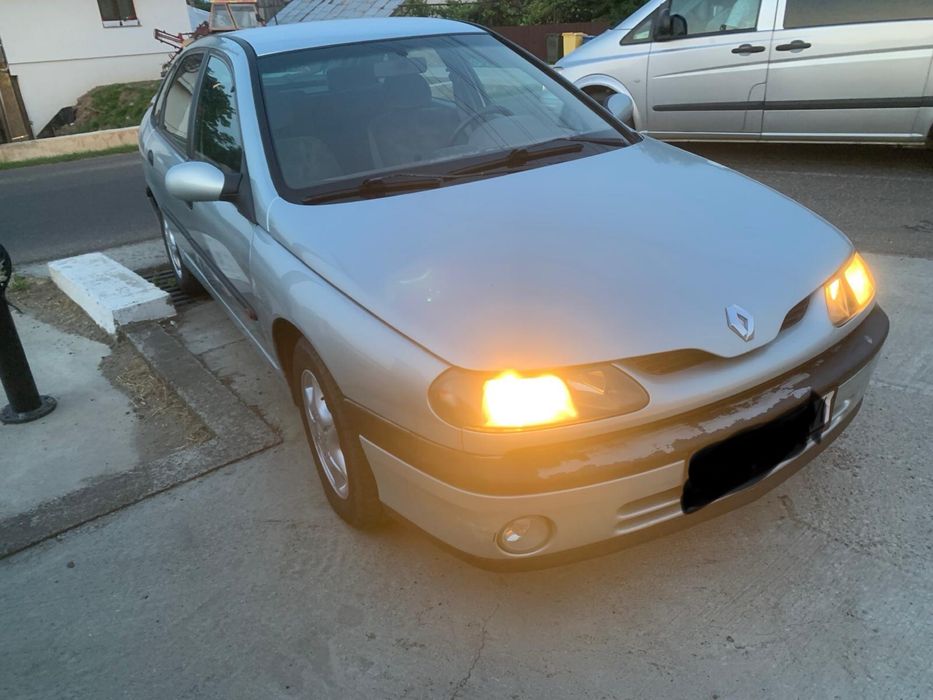 Renault laguna 1
