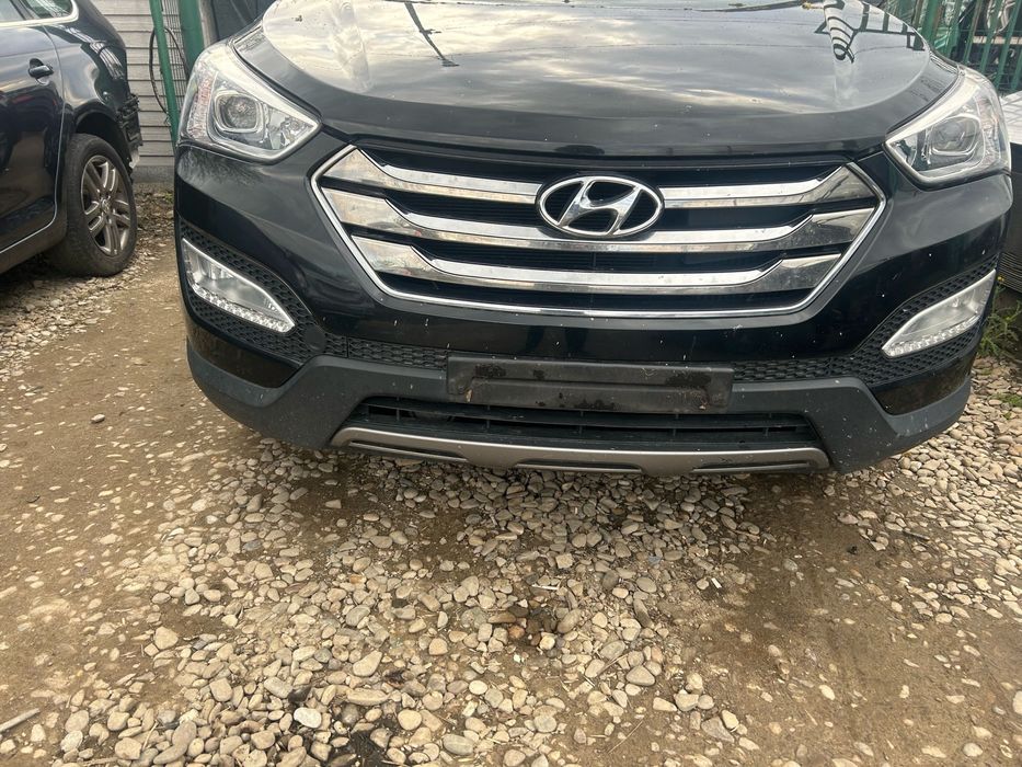 Bară față completă Hyundai Santa Fe 2014 ( are un defect reparabil)