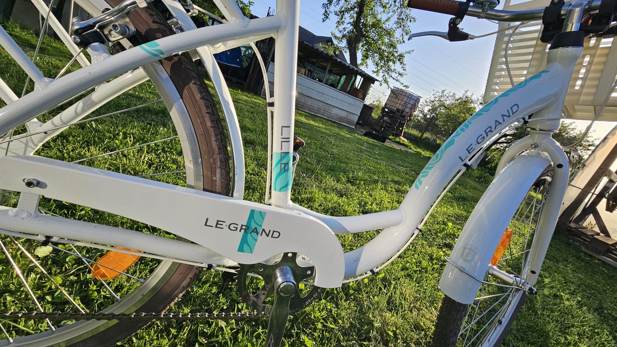 Bicicleta de oraș, dama. Le grand Lille 1 - white glossy - NOUA