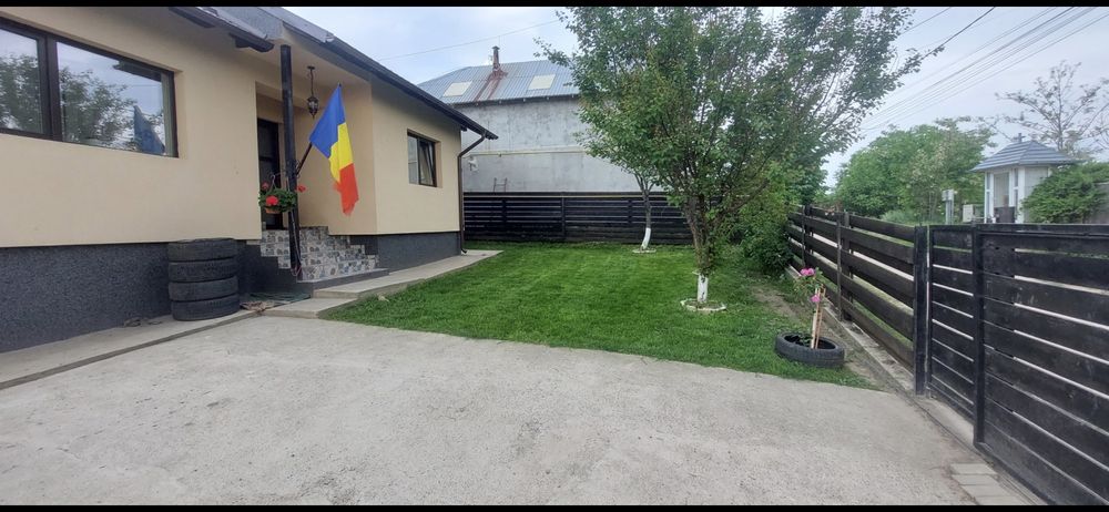 Teren cu două case în Breazu Copou