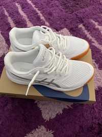 Adidasi dama Asics