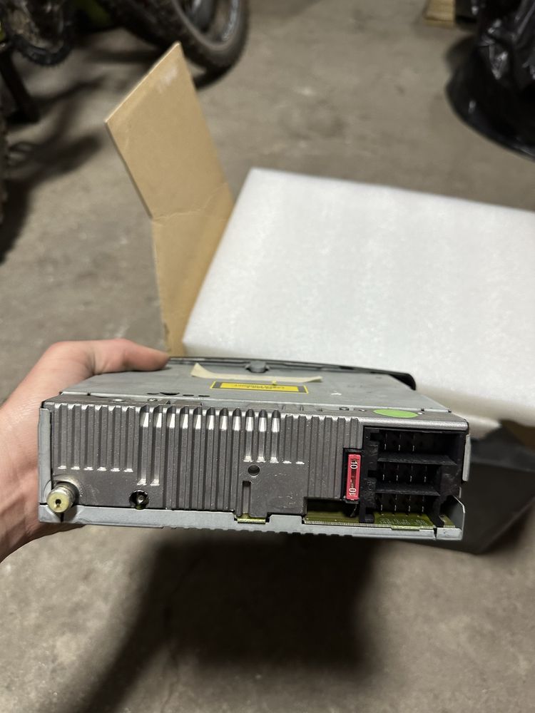 CD радио за мерцедес w203