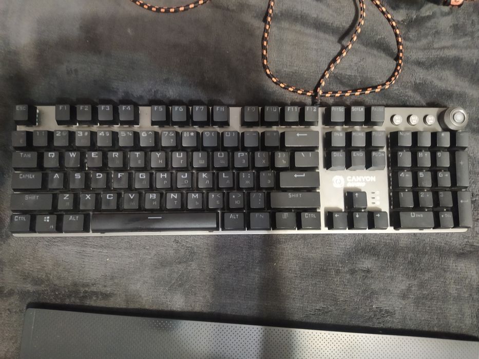 Клавиатура Canyon