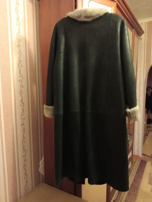 Продам дублёнку настоящую, состояние новое.