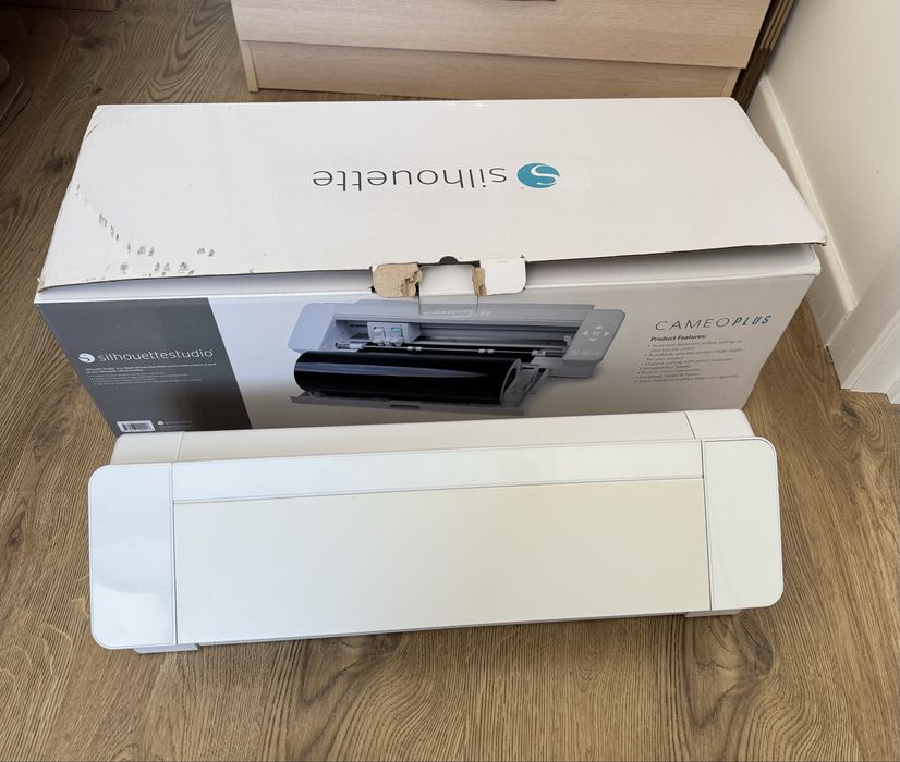 Плоттер б/у Silhouette Cameo Plus 4