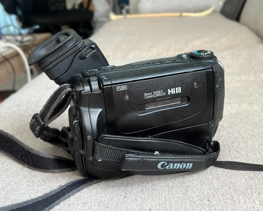 Canon UC-X45HiE cameră video Hi8 cu baterie, funcțională, vintage