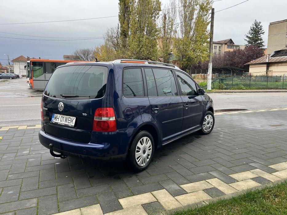 Vând VW Toruan *1.9TDI-7 locuri-EURO 4*