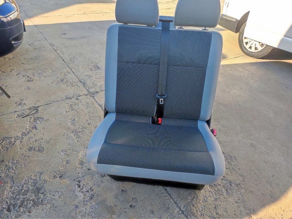 Седалка за бус VW T6.1