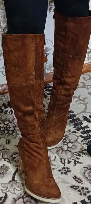 Замшевые Сапоги новые