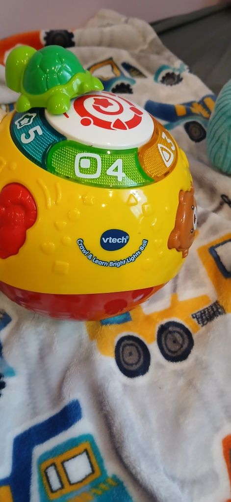 Minge interactiva Vtech si jucarie pluș tummy time