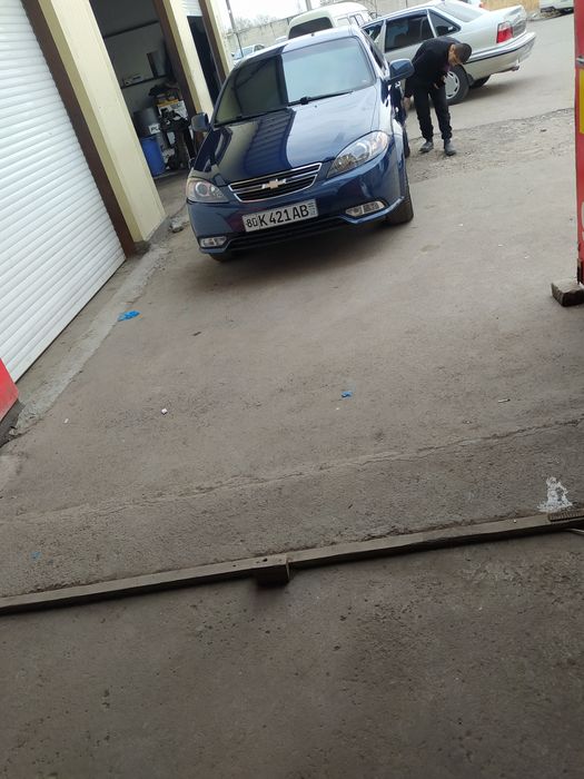 Avto vakuum. polni  palirovka kostaprav hizmatlari