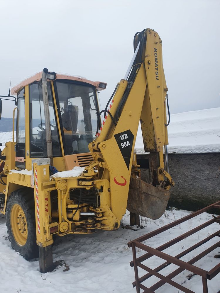 Buldo-excavator Komatsu