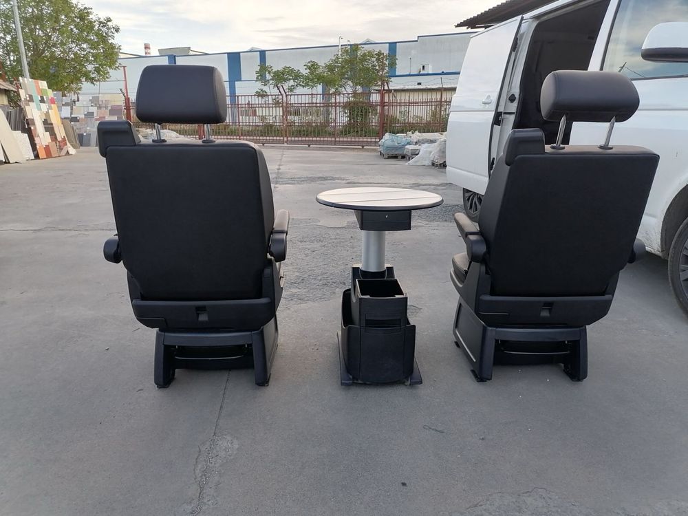 Седалки и маса за VW Multivan T6