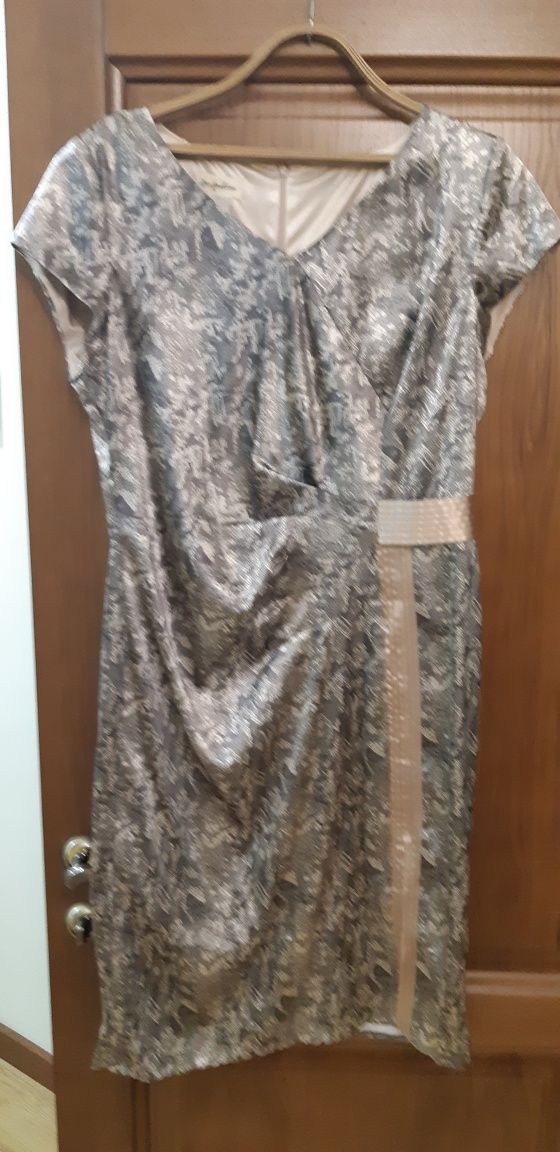 Продам платье 50р Корея