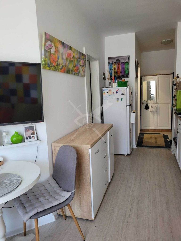 Продава се Двустаен апартамент в Поморие - 45 кв.м за 1623 €/кв.м - Снимка #7
