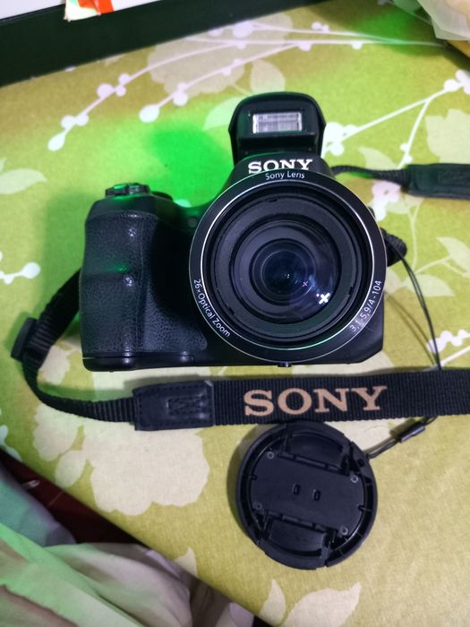 Vînd cameră foto video SONY