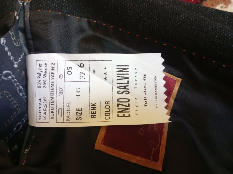 Kastyum enzo salvini