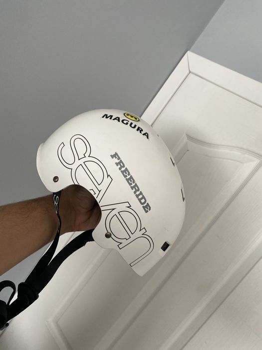 Велосипедна каска SEVEN