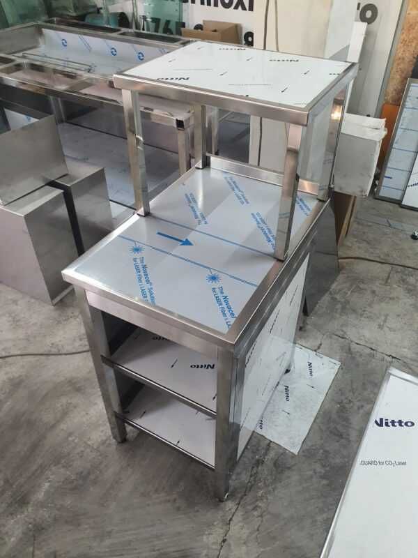 Masa tip dulap cu 2 polite si raft 500x700mm