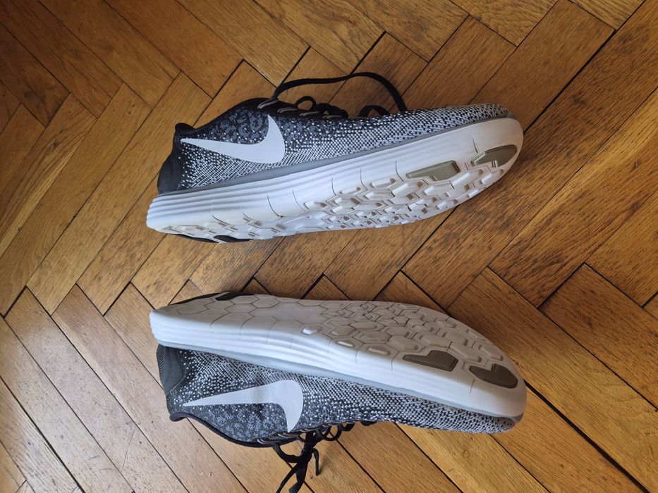 Маратонки nike 46 нмер