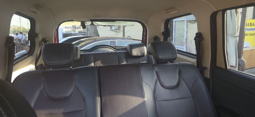Dongfeng Gloriy 2024