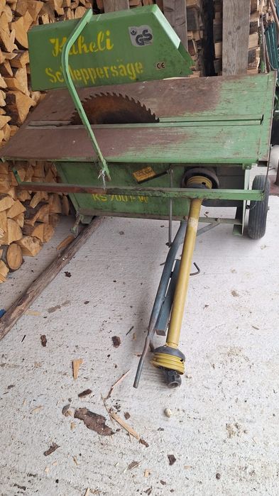 Vând circular pentru tractor