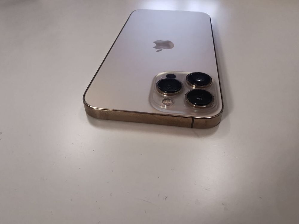 Vând iPhone 13 Pro Max gold 128 gb