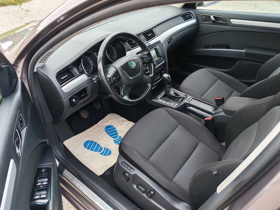 Skoda Superb 2.0 TDI, 140 CP, Climatronic, Navi, Euro 5, Germania