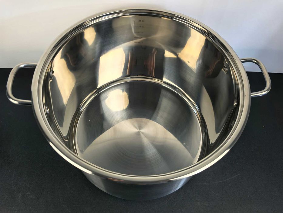 Oala inox 38x26 cm 30 litri cu capac sticla 350 lei