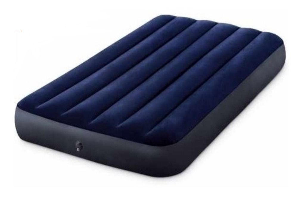 Надувной матрас в хорошем состояние