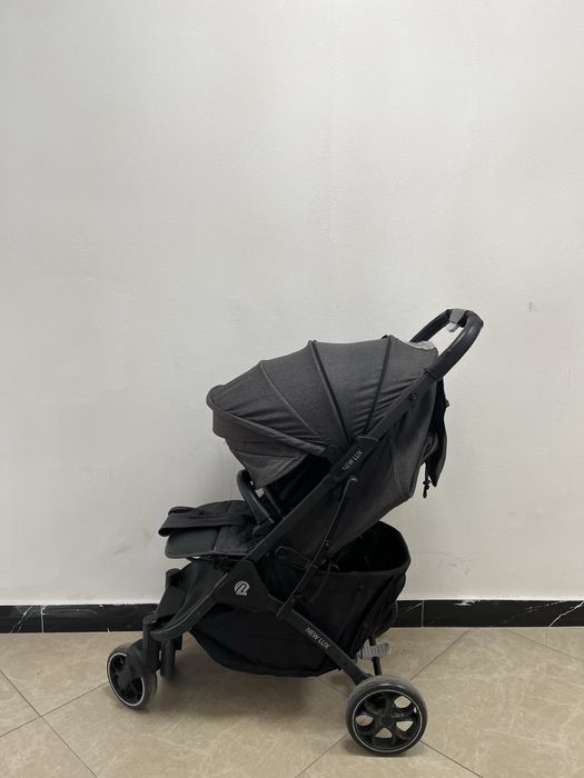 Коляска в хорошем состояние.