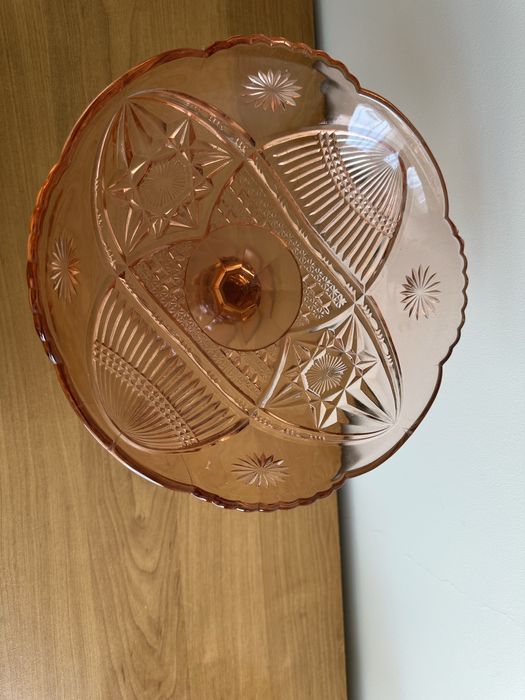 Розови кристални фруктиери от периода на Голямата депресия