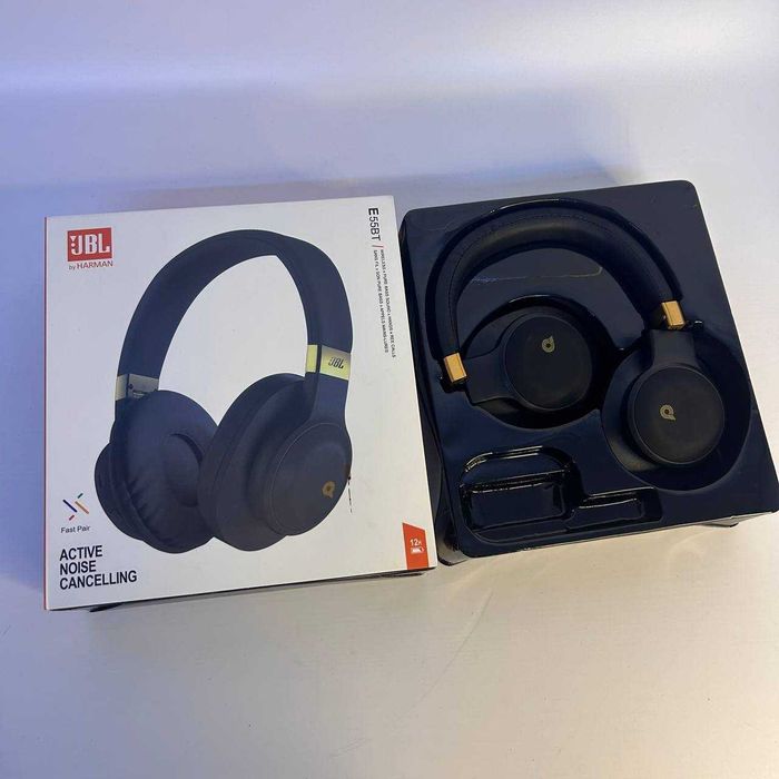 Наушники: JBl E55 BT