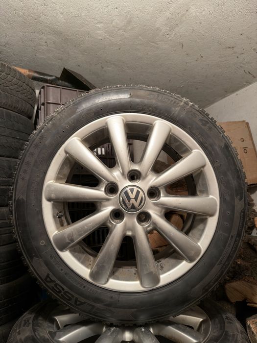 Джанти с зимни гуми Lassa 205/55 R16 за VW