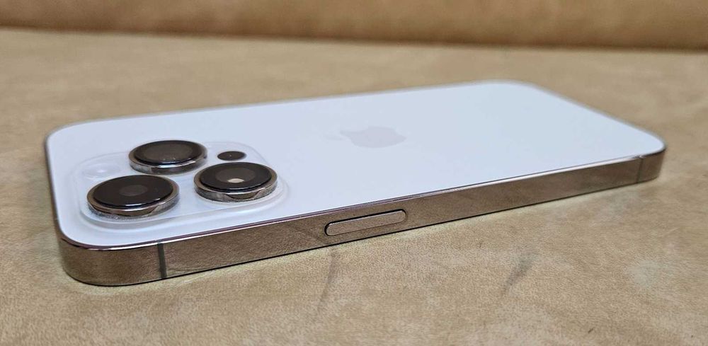 Apple iPhone 14 Pro 256GB Gold