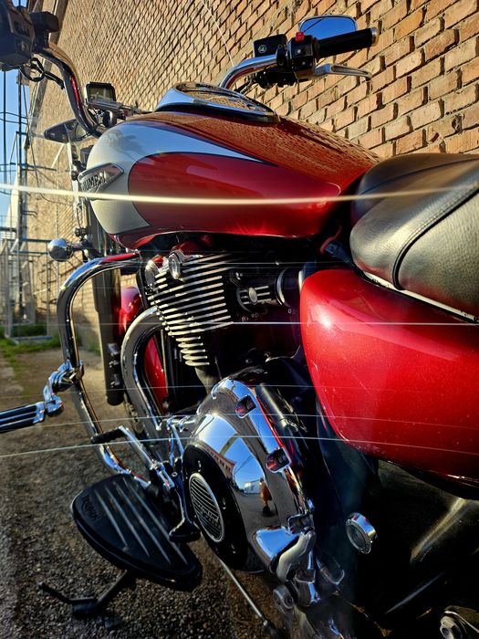 Triumph Thunderbird Commander 1700cc