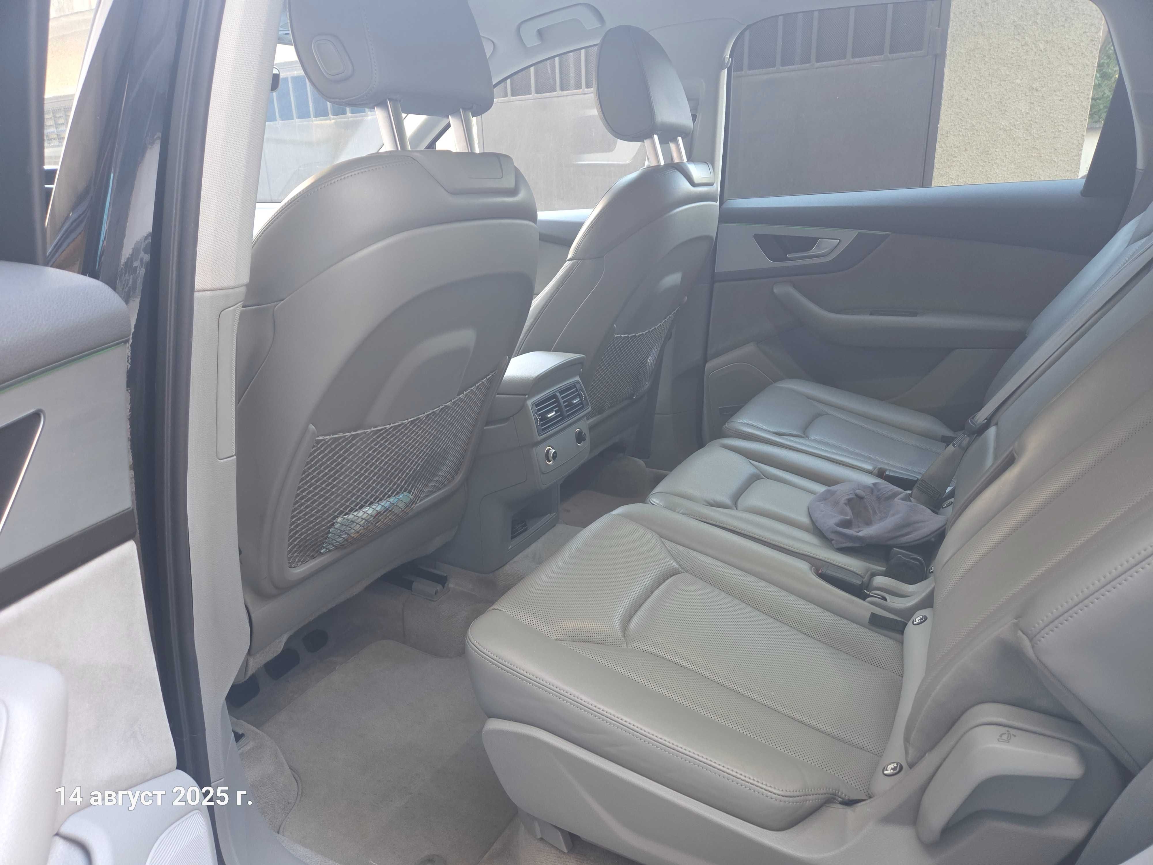 Audi Q7, 7 местен