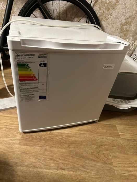 Холодильник маленький