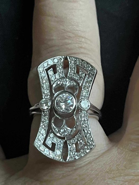 Inel superb ArtDeco din aur alb de 14K si diamante naturale